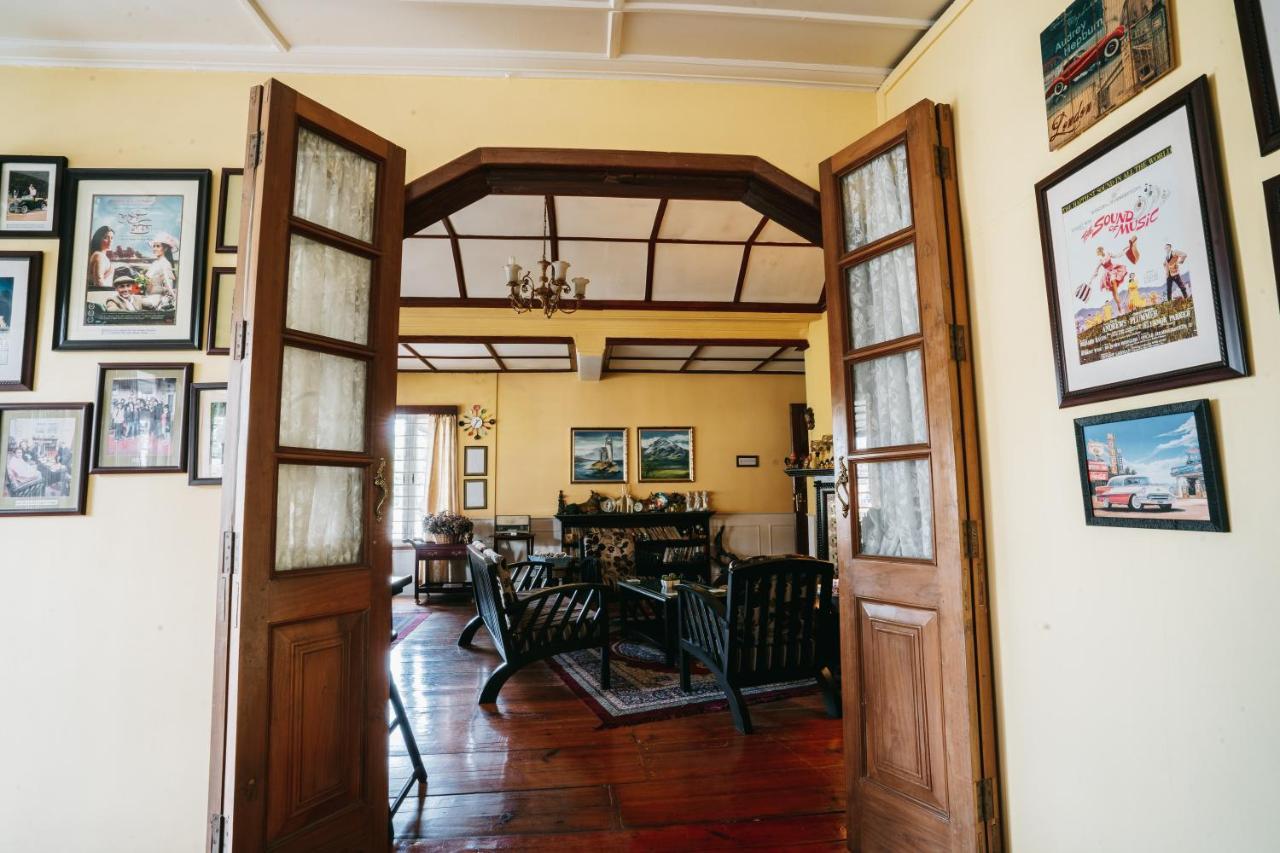Rock Cliff Home Stay 西隆 外观 照片