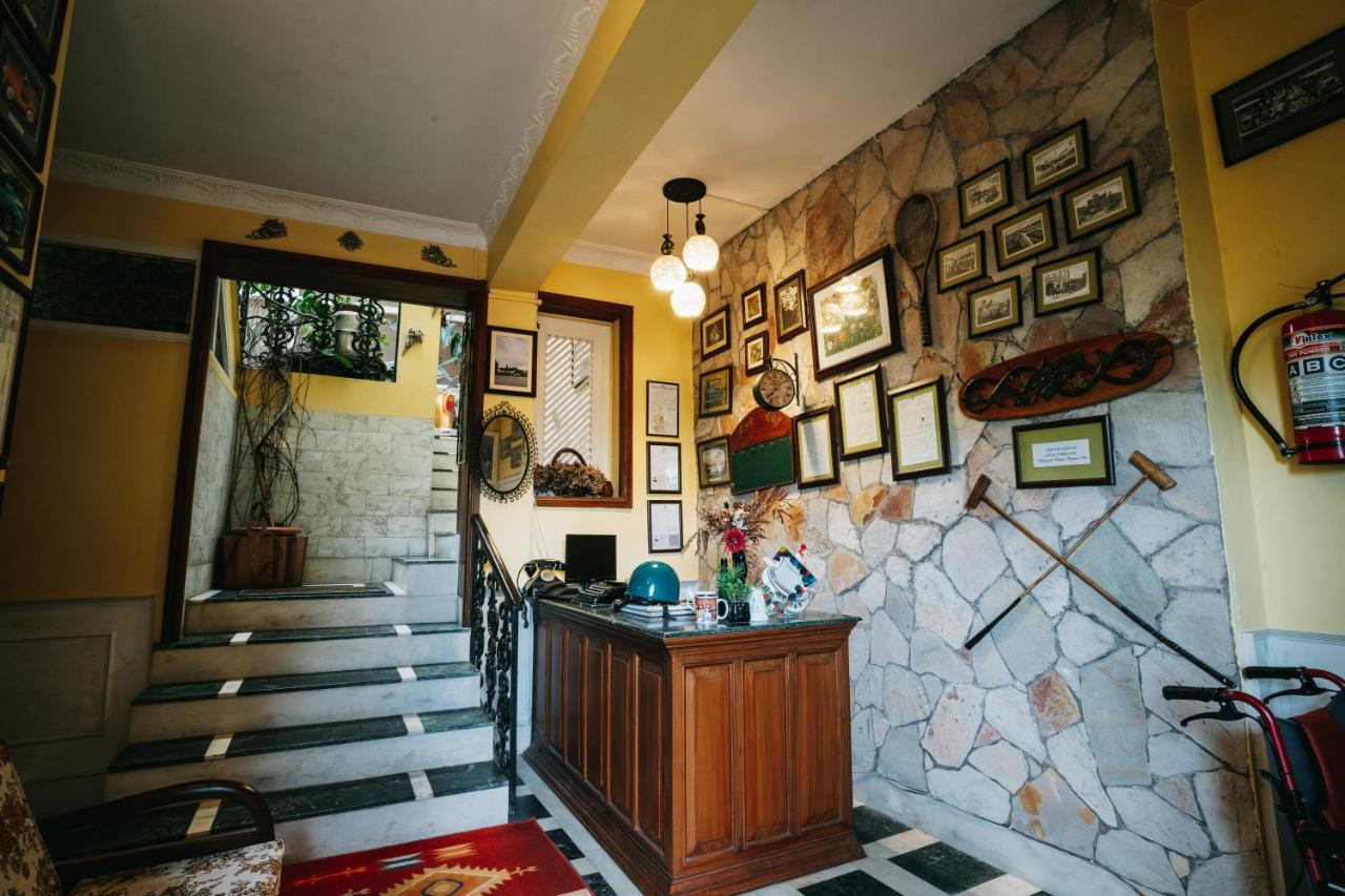 Rock Cliff Home Stay 西隆 外观 照片
