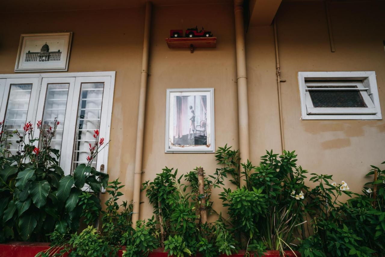 Rock Cliff Home Stay 西隆 外观 照片