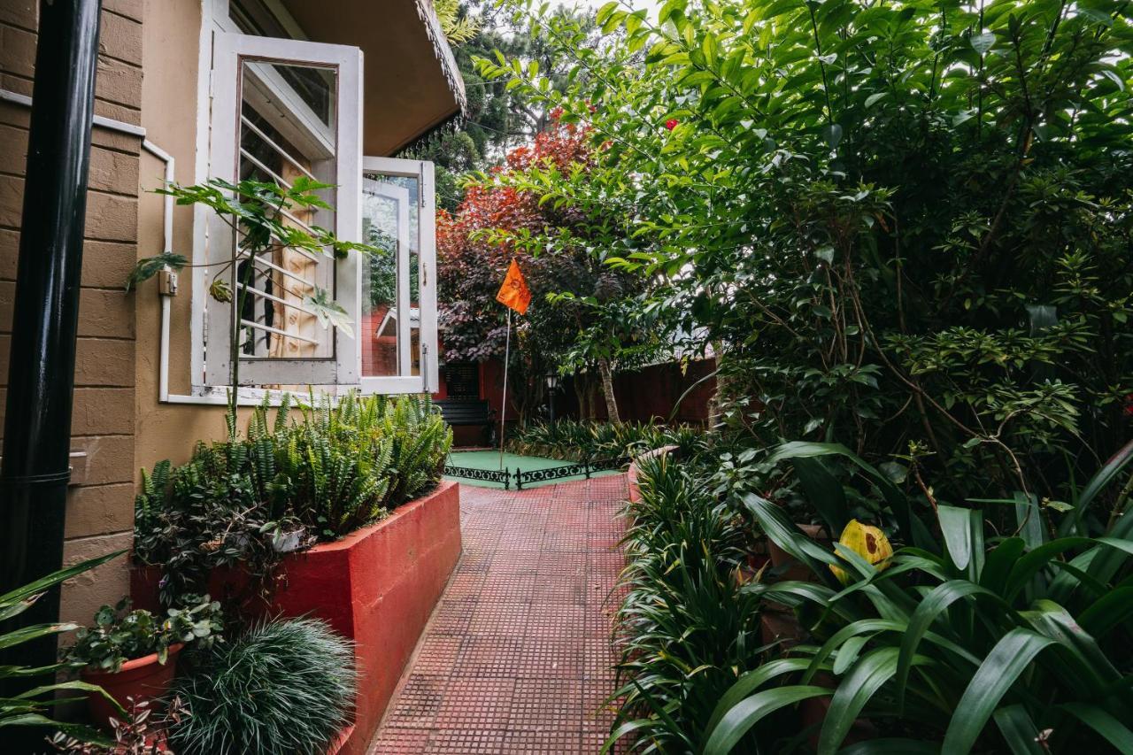 Rock Cliff Home Stay 西隆 外观 照片