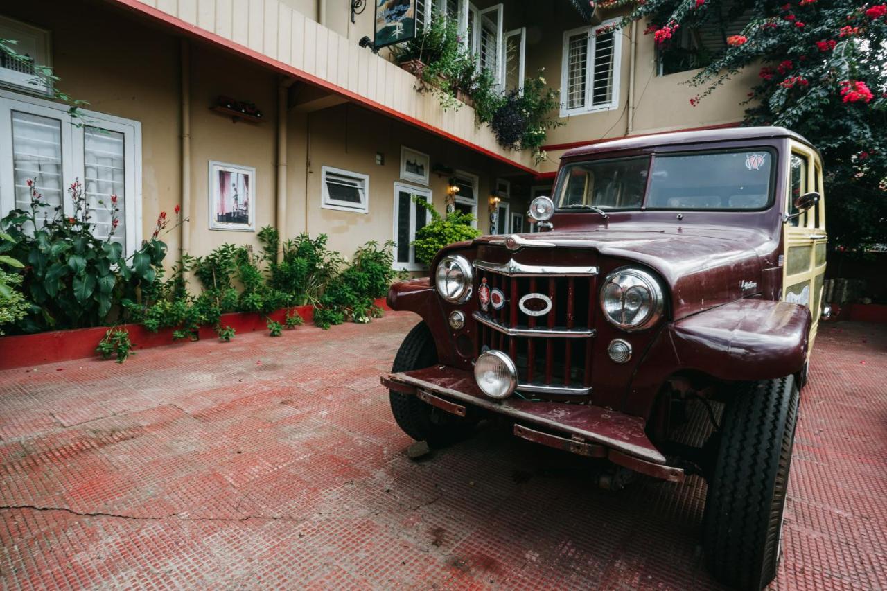 Rock Cliff Home Stay 西隆 外观 照片