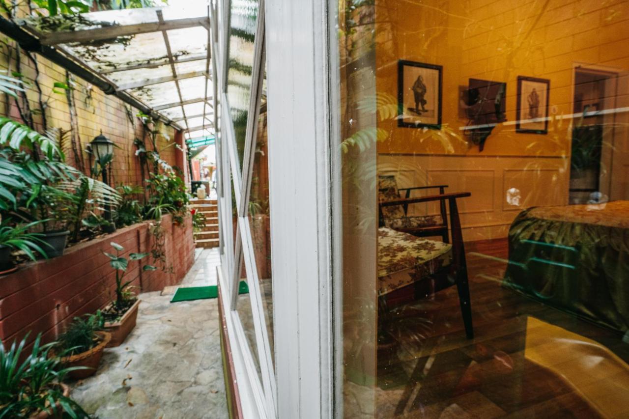 Rock Cliff Home Stay 西隆 外观 照片